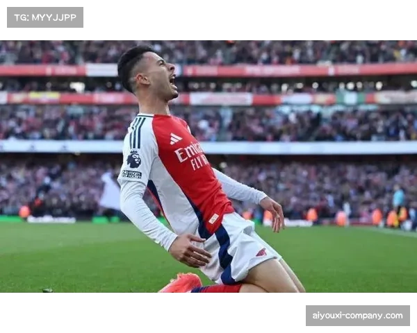 厄德高替补登场送精妙直塞,助攻哲凯赖什锁定四比一比分 厄德高替补登场送精妙直塞,助攻哲凯赖什锁定四比一比分