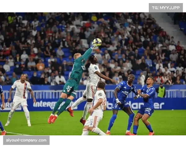 南特进攻端缺乏有效串联 锋线球员把握机会能力严重不足 南特进攻端缺乏有效串联 锋线球员把握机会能力严重不足